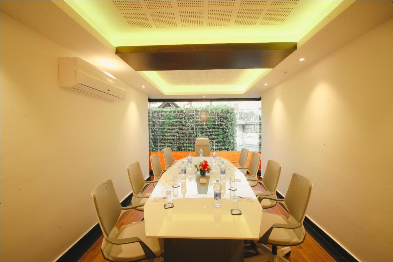 Akhil Classic Thiruvananthapuram Exterior foto